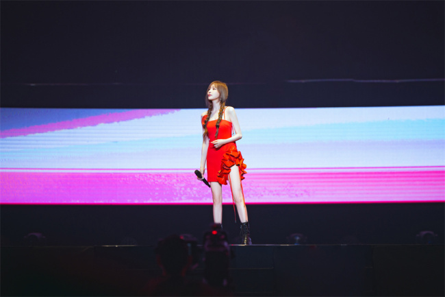 王心凌世界巡回演唱会上海站开唱 甜美升级换不停
